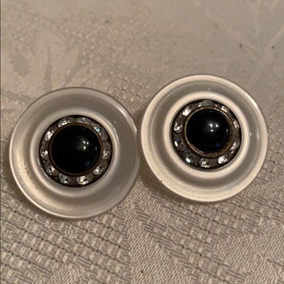 Vintage black, pearl & rhinestone clip earrings - Picture 1 of 4